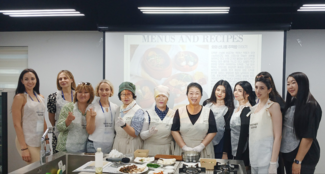 정선군, 외국인 대상 토속음식 만들기 체험 진행